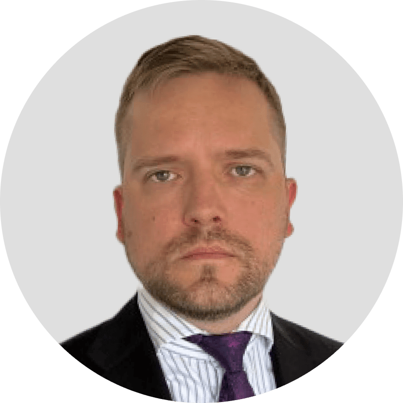 Daniel Hilli headshot